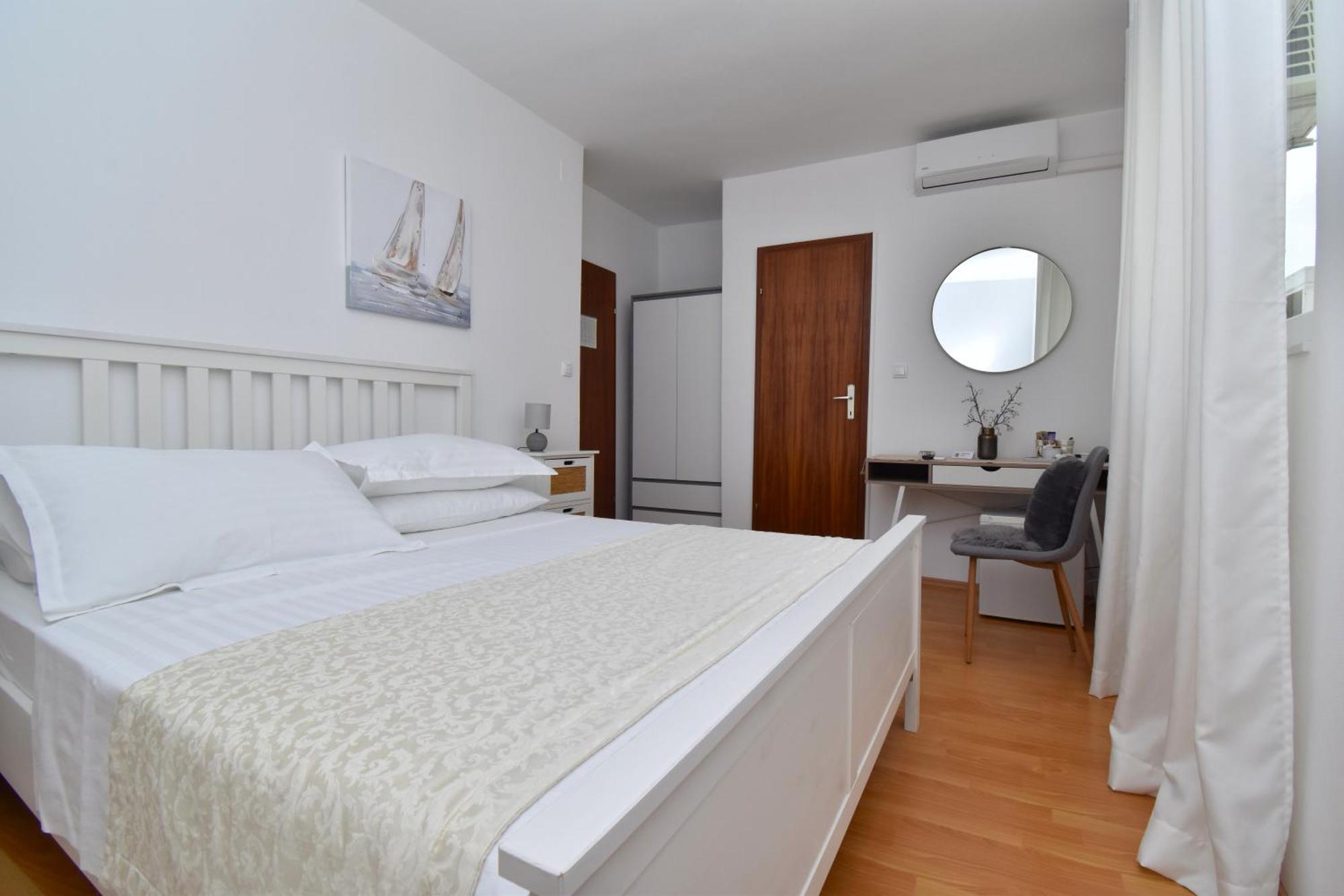 Apartment & Rooms Meri Tučepi Eksteriør billede