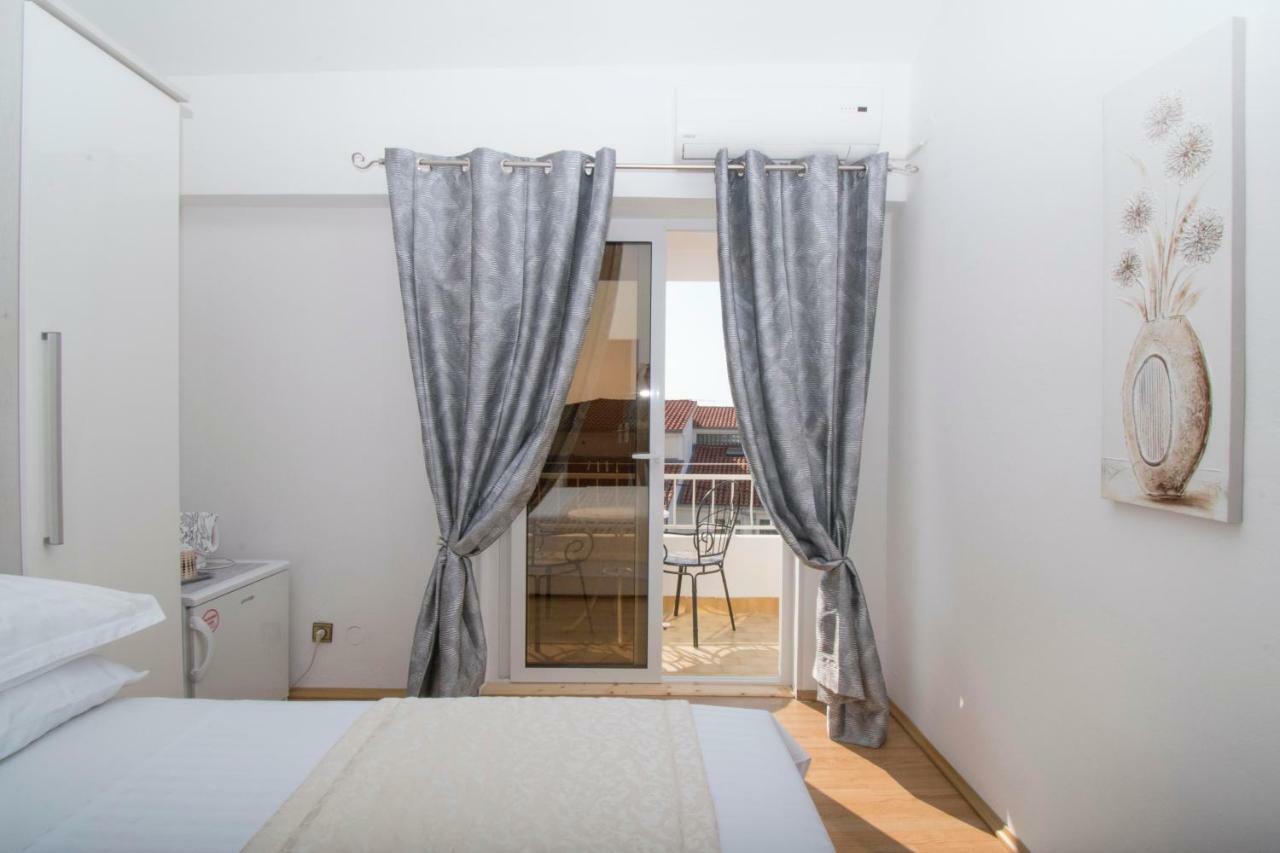 Apartment & Rooms Meri Tučepi Eksteriør billede
