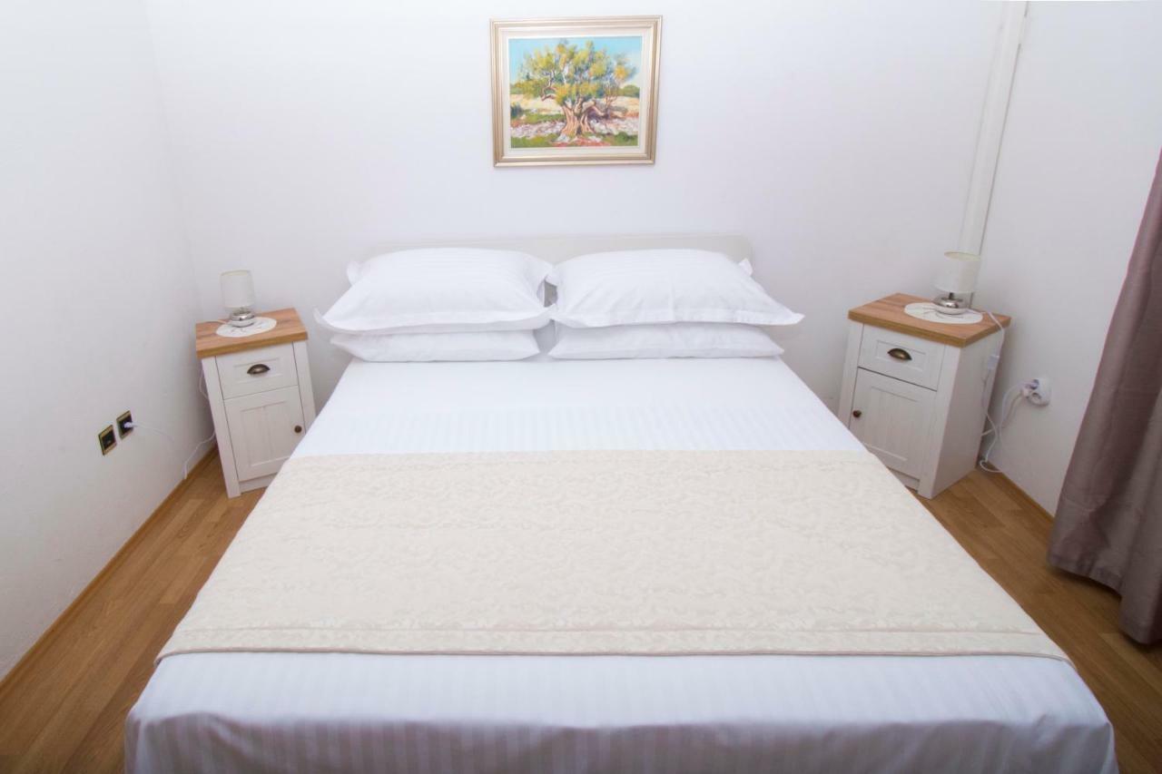 Apartment & Rooms Meri Tučepi Eksteriør billede