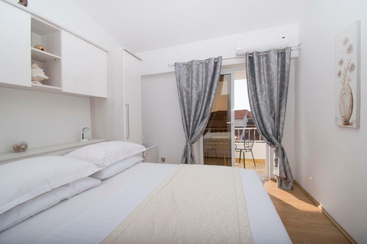 Apartment & Rooms Meri Tučepi Eksteriør billede