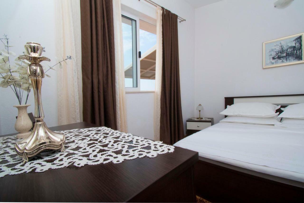 Apartment & Rooms Meri Tučepi Eksteriør billede